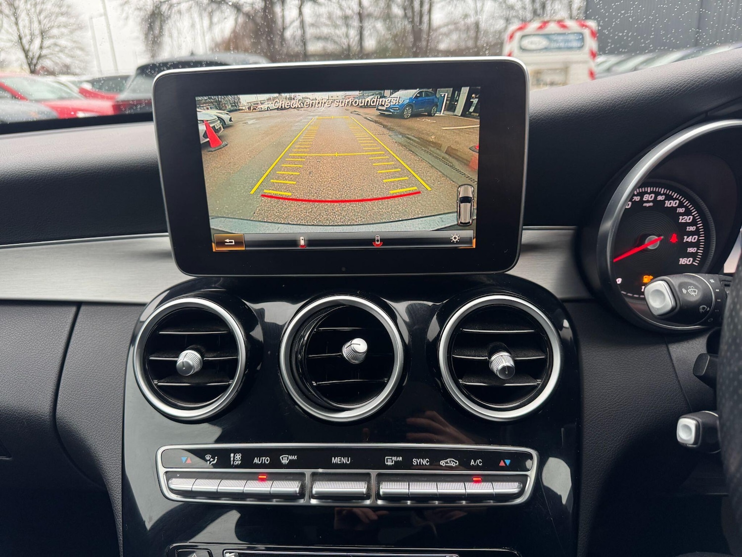 Used Mercedes-Benz C Class 2015 for sale - 77028940: Photo 13