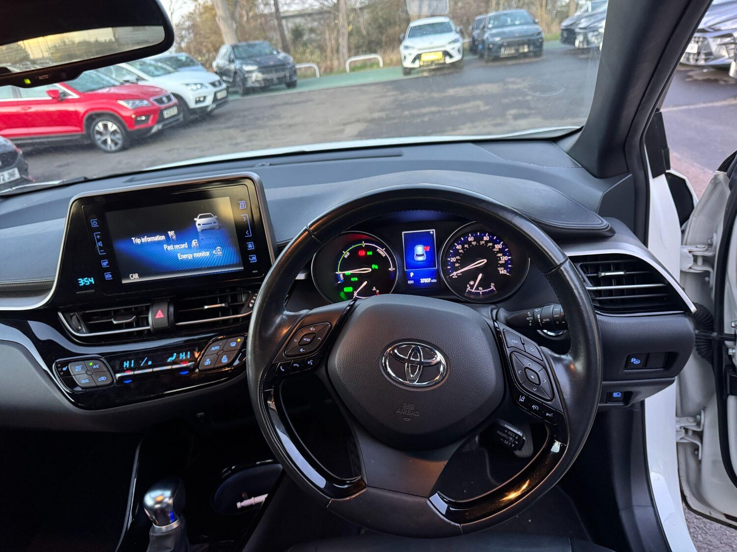 Used Toyota C-HR 2019 for sale - 76952628: Photo 14