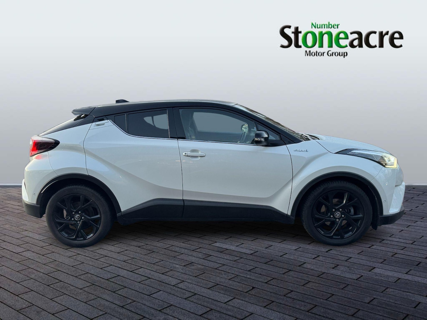 Used Toyota C-HR 2019 for sale - 76952628: Photo 2