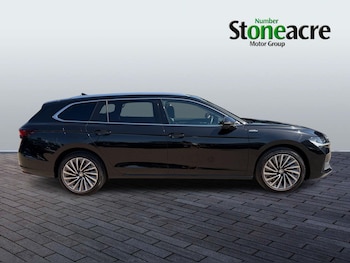 Used Skoda Superb 2024 for sale - 78741174: Photo