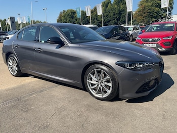(24) - 2.0 Turbo Petrol 280hp Sprint 4-Door