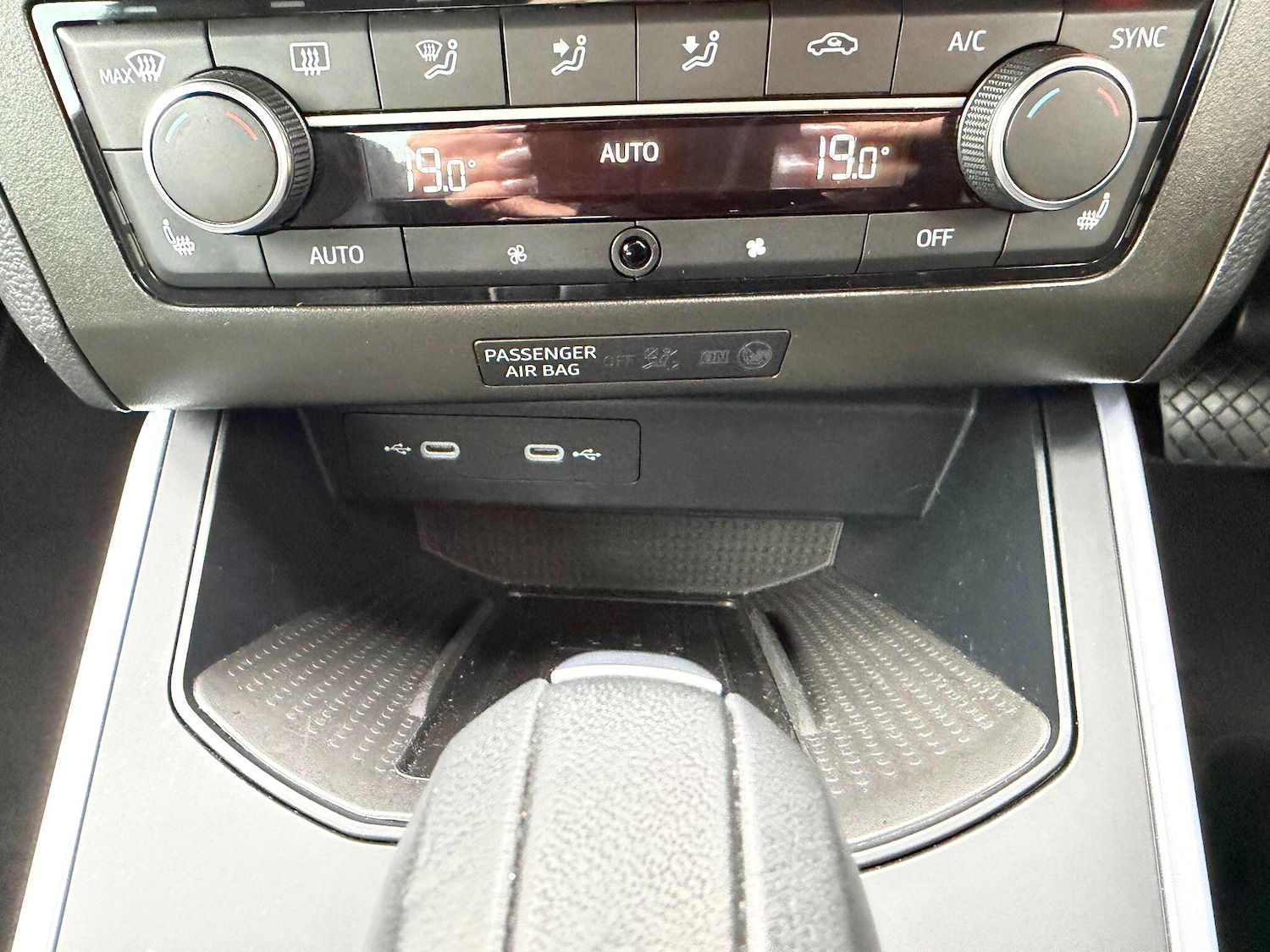 Used SEAT Arona 2024 for sale - 77939475: Photo 9