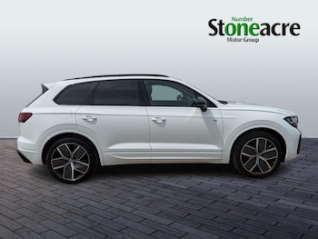Used Volkswagen Touareg 2024 for sale - 78892204: Photo