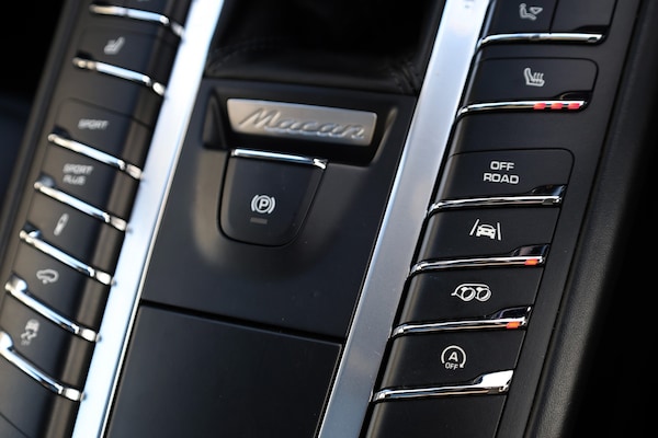 Used Porsche Macan 2016 for sale - 76074853: Photo 19
