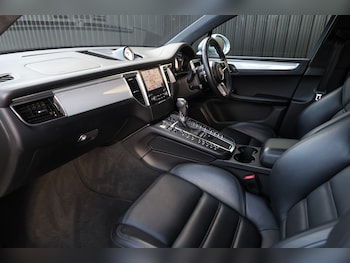Used Porsche Macan 2016 for sale - 76074853: Photo 3