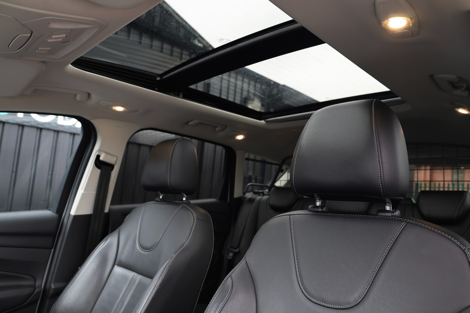 Used Ford Kuga 2014 for sale - 77391990: Photo 6