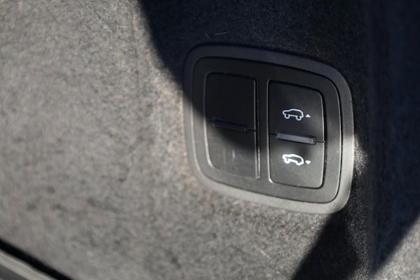 Used Porsche Cayenne 2014 for sale - 74071967: Photo 28