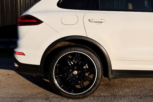 Used Porsche Cayenne 2014 for sale - 74071967: Photo 32