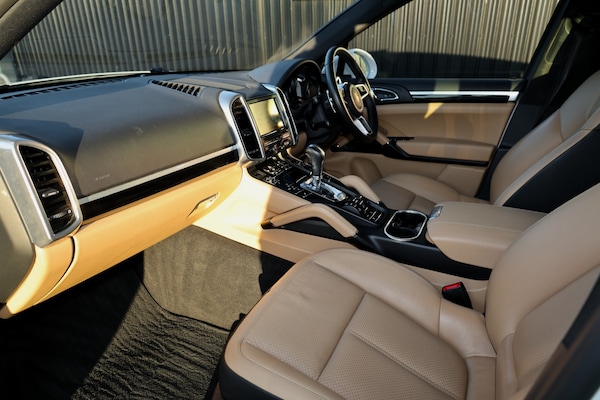 Used Porsche Cayenne 2014 for sale - 74071967: Photo 3