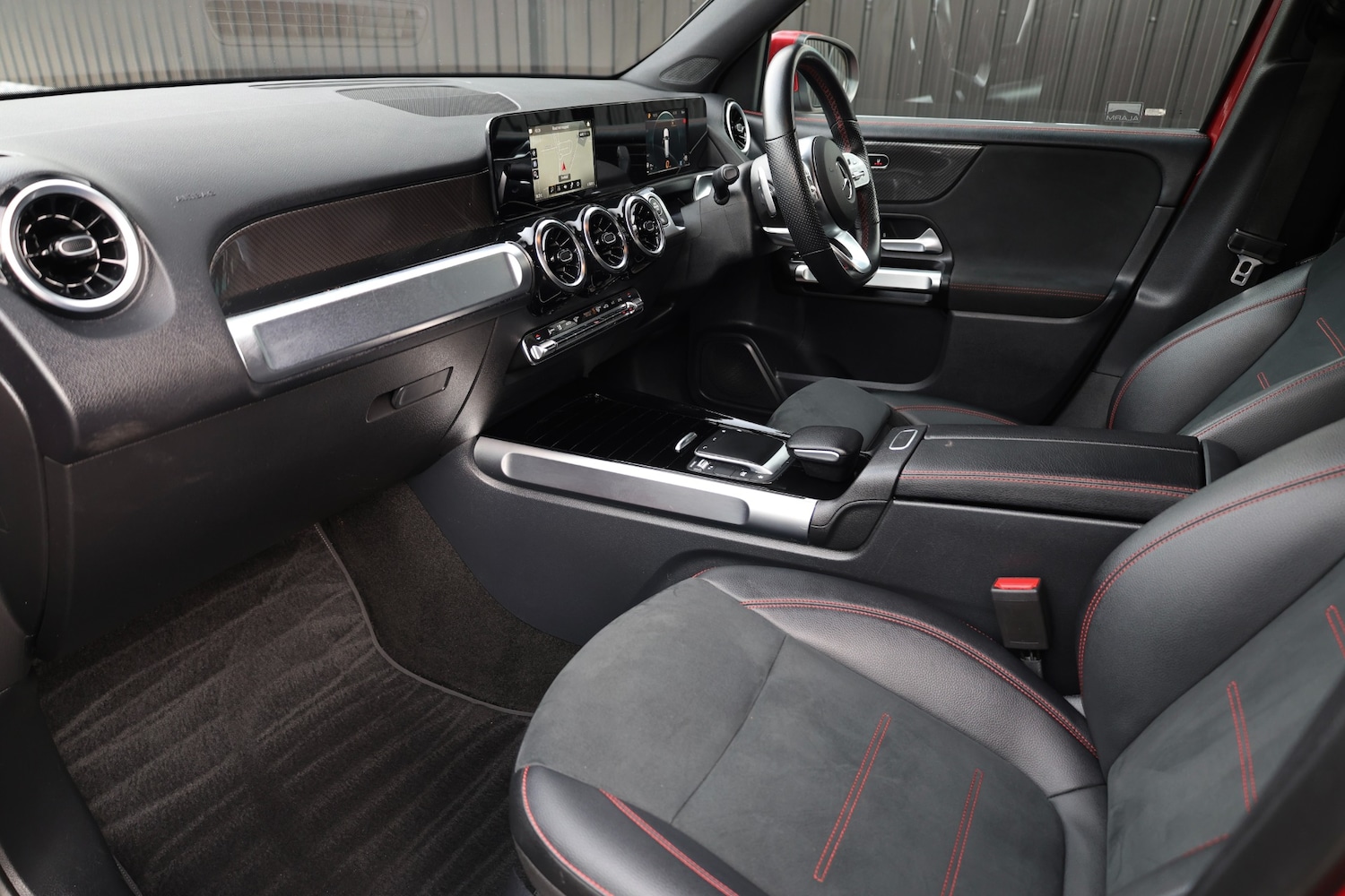 Used Mercedes-Benz GLB 2022 for sale - 76205321: Photo 3