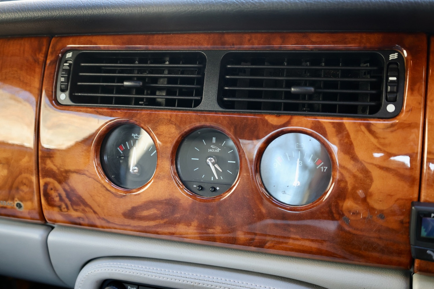 Used Jaguar XK8 2004 for sale - 78118498: Photo 39