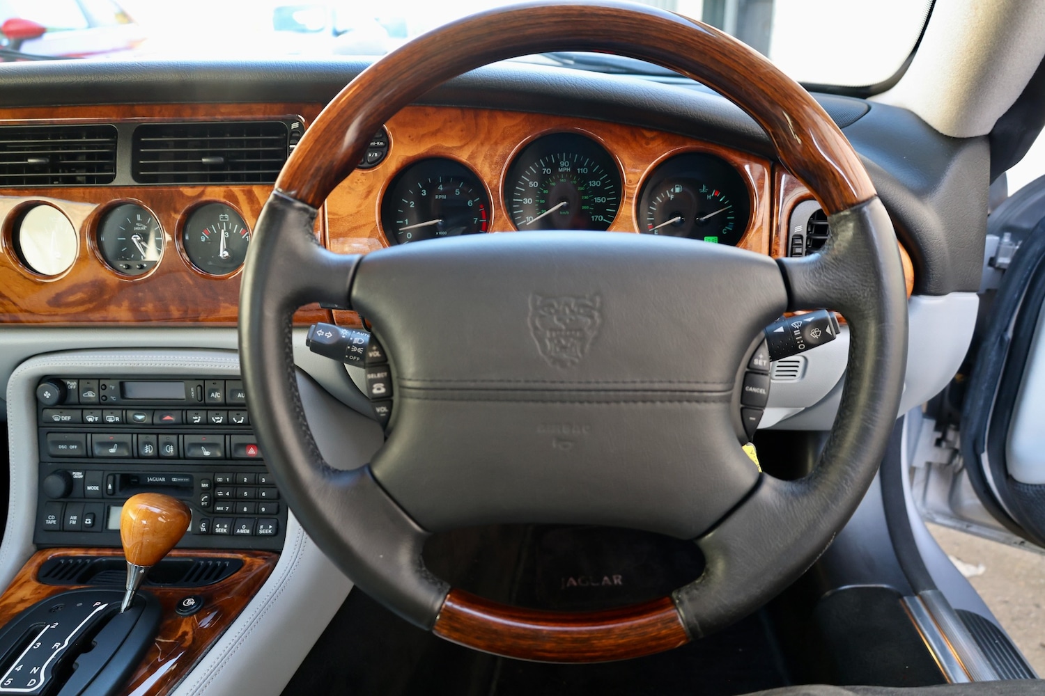 Used Jaguar XK8 2004 for sale - 78118498: Photo 41