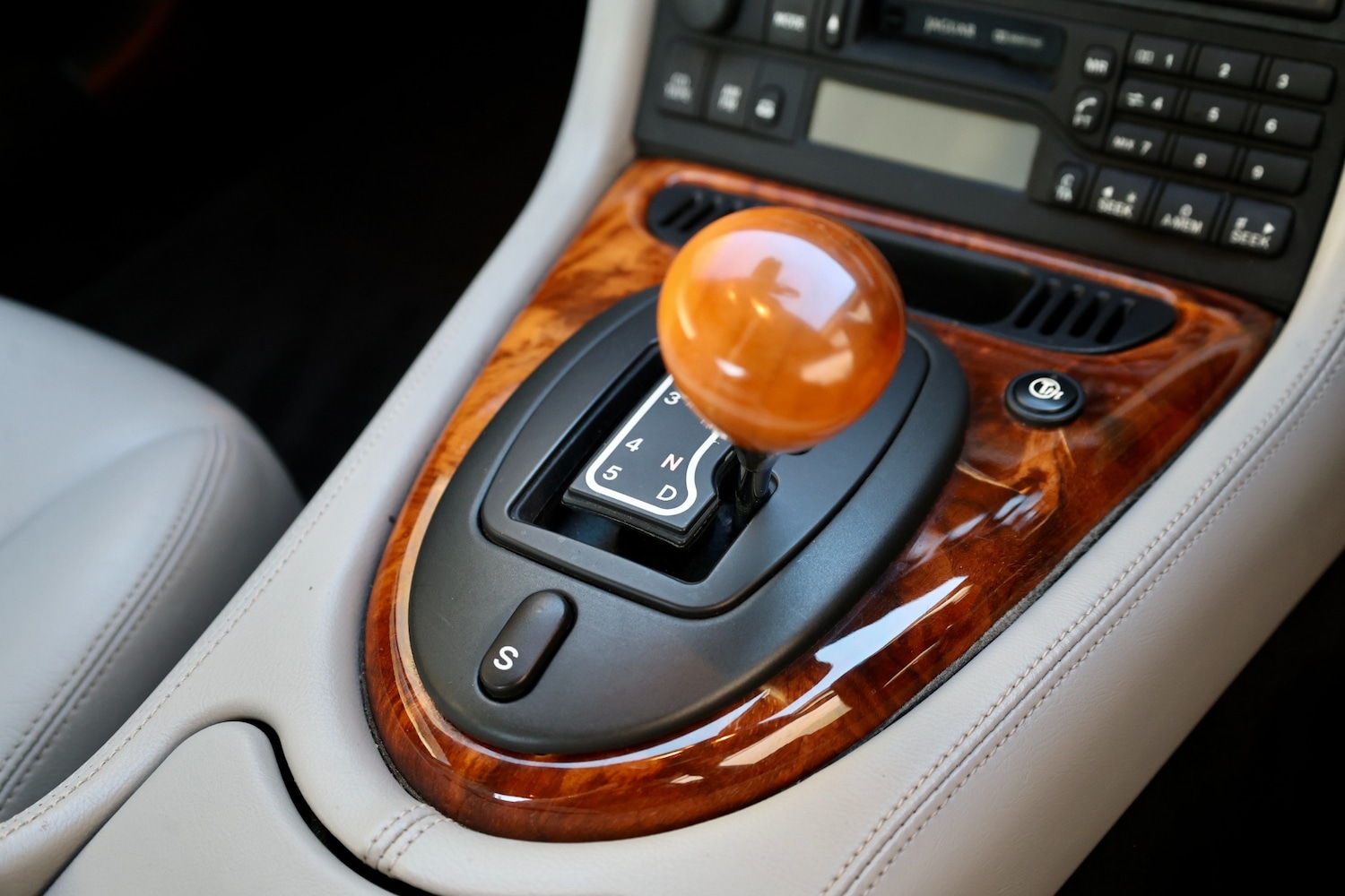 Used Jaguar XK8 2004 for sale - 78118498: Photo 42