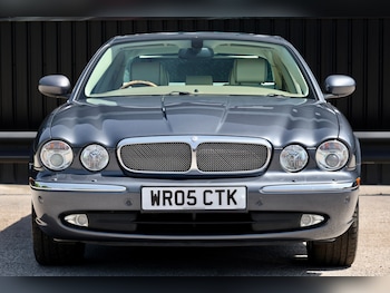 Used Jaguar XJ 2005 for sale - 79017147: Photo