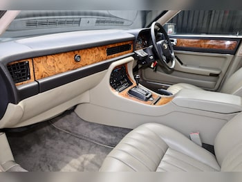 Used Jaguar XJ 1990 for sale - 75034979: Photo