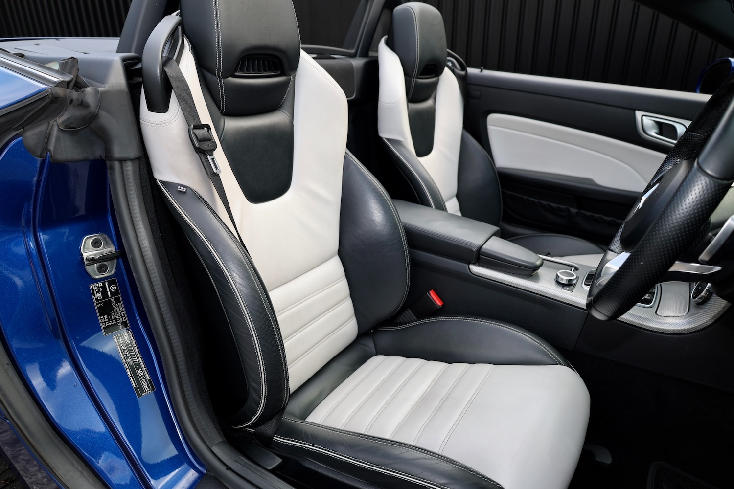 Used Mercedes-Benz SLC 2016 for sale - 76048868: Photo 9