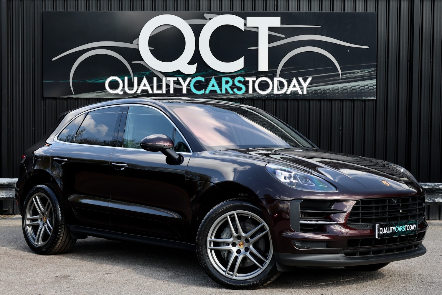Used Porsche Macan 2021 for sale - 78219485: Photo 1