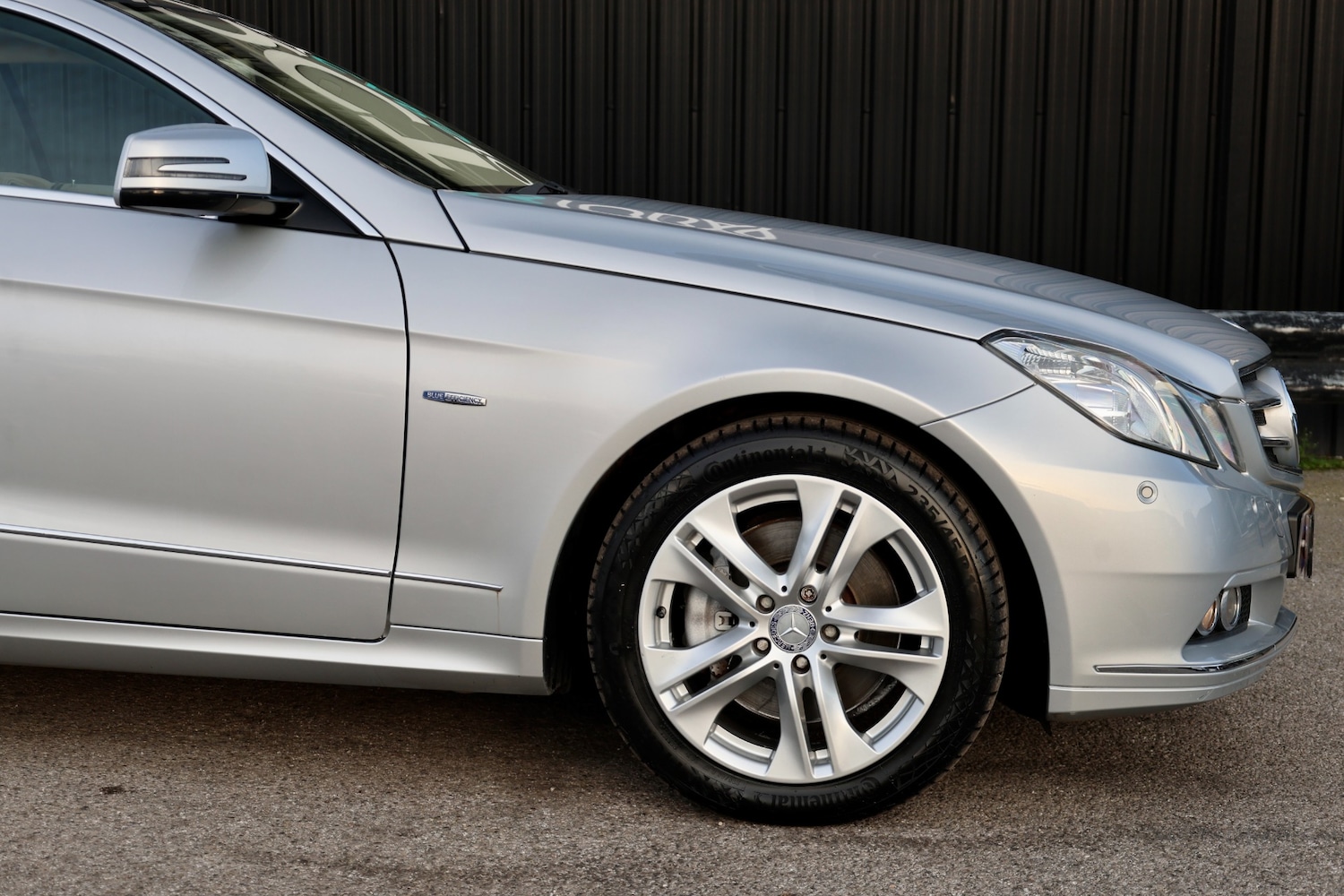 Used Mercedes-Benz E Class 2010 for sale - 77989857: Photo 15