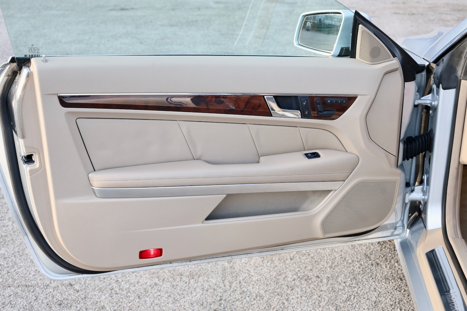 Used Mercedes-Benz E Class 2010 for sale - 77989857: Photo 17