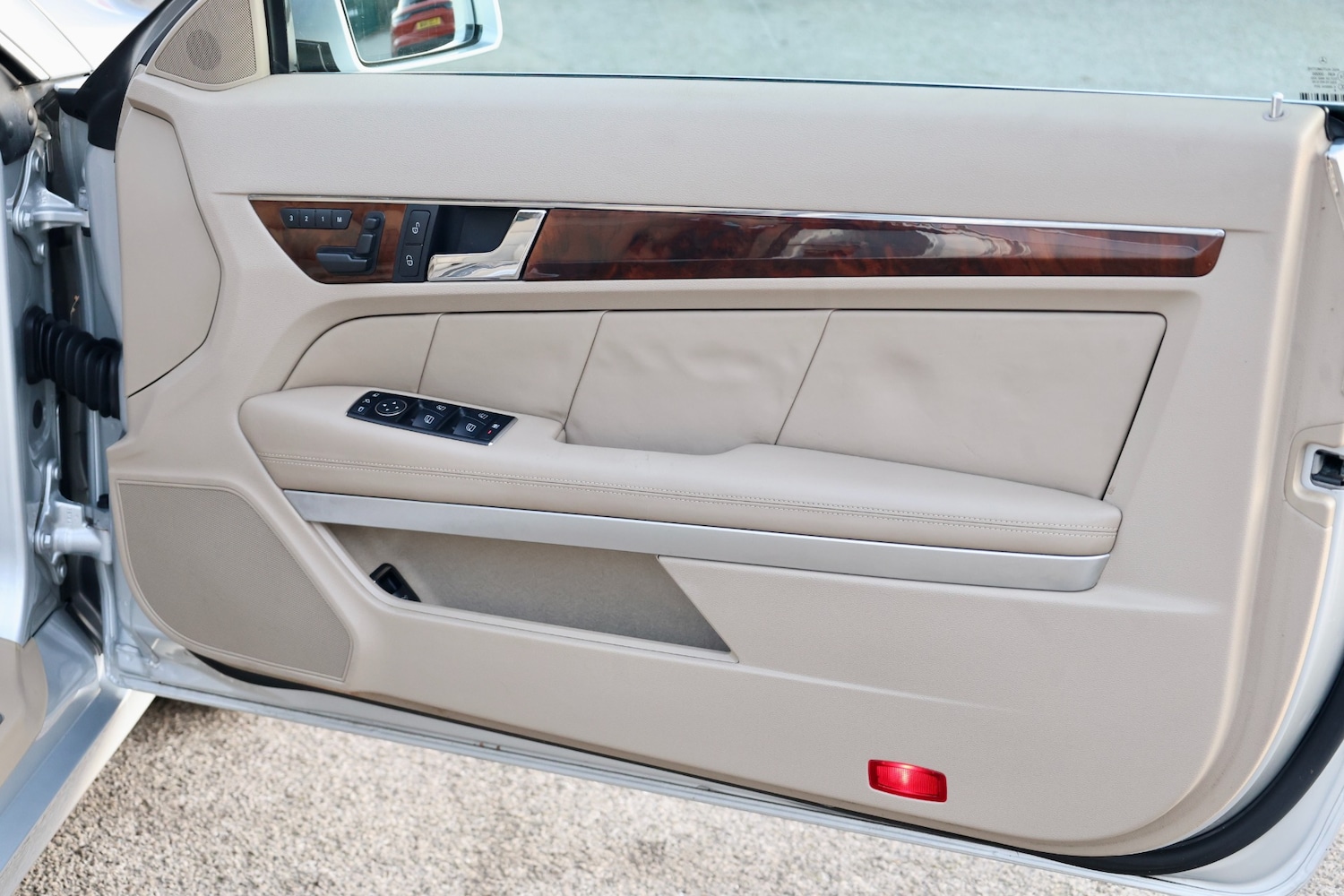 Used Mercedes-Benz E Class 2010 for sale - 77989857: Photo 18