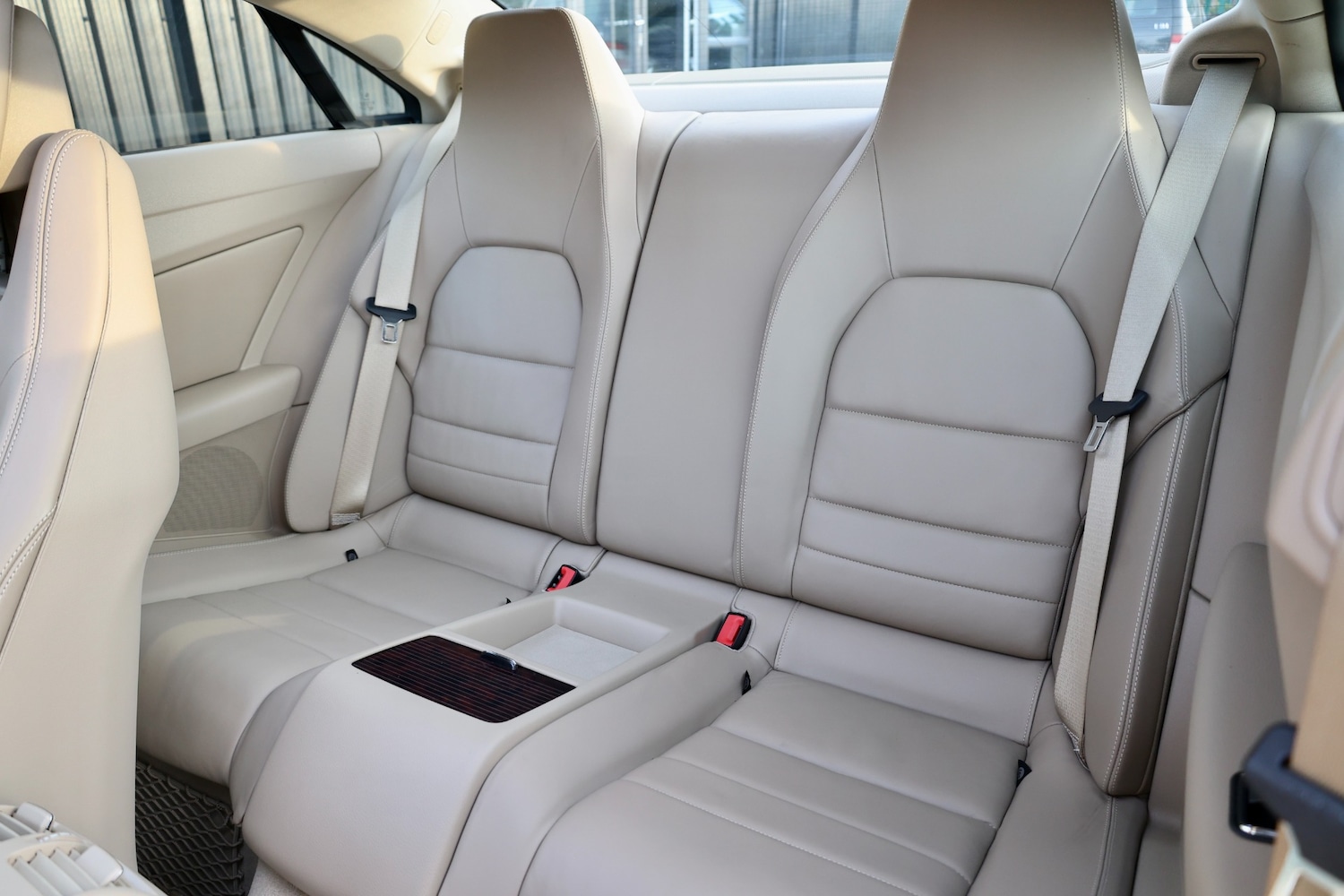 Used Mercedes-Benz E Class 2010 for sale - 77989857: Photo 21