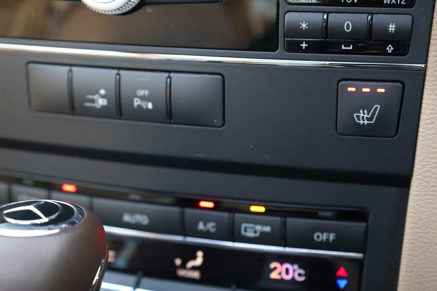 Used Mercedes-Benz E Class 2010 for sale - 77989857: Photo 25