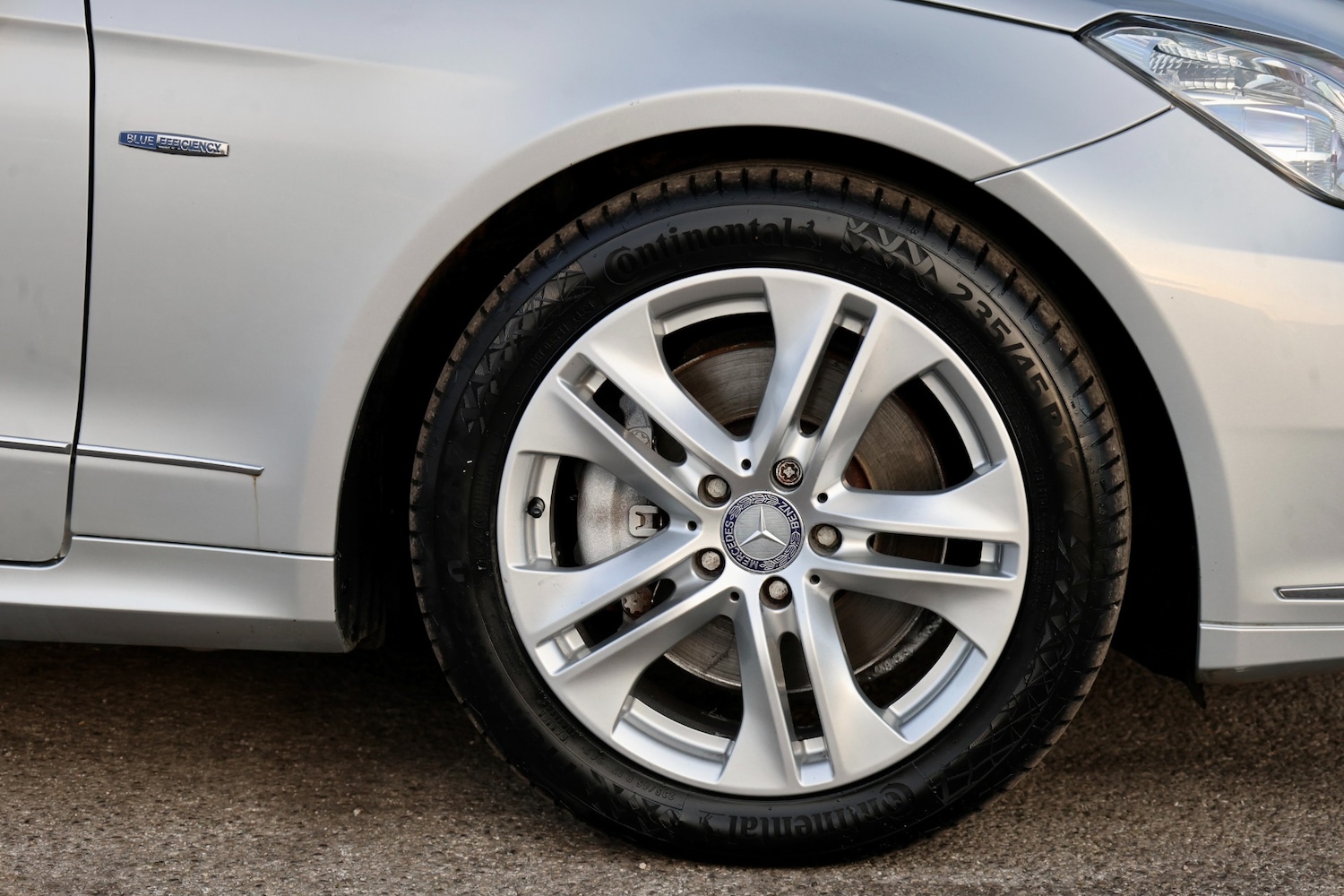 Used Mercedes-Benz E Class 2010 for sale - 77989857: Photo 36