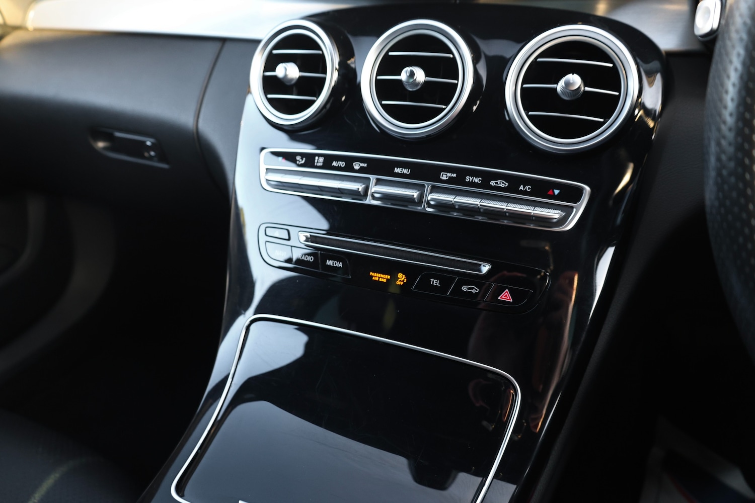 Used Mercedes-Benz C Class 2016 for sale - 77257597: Photo 34