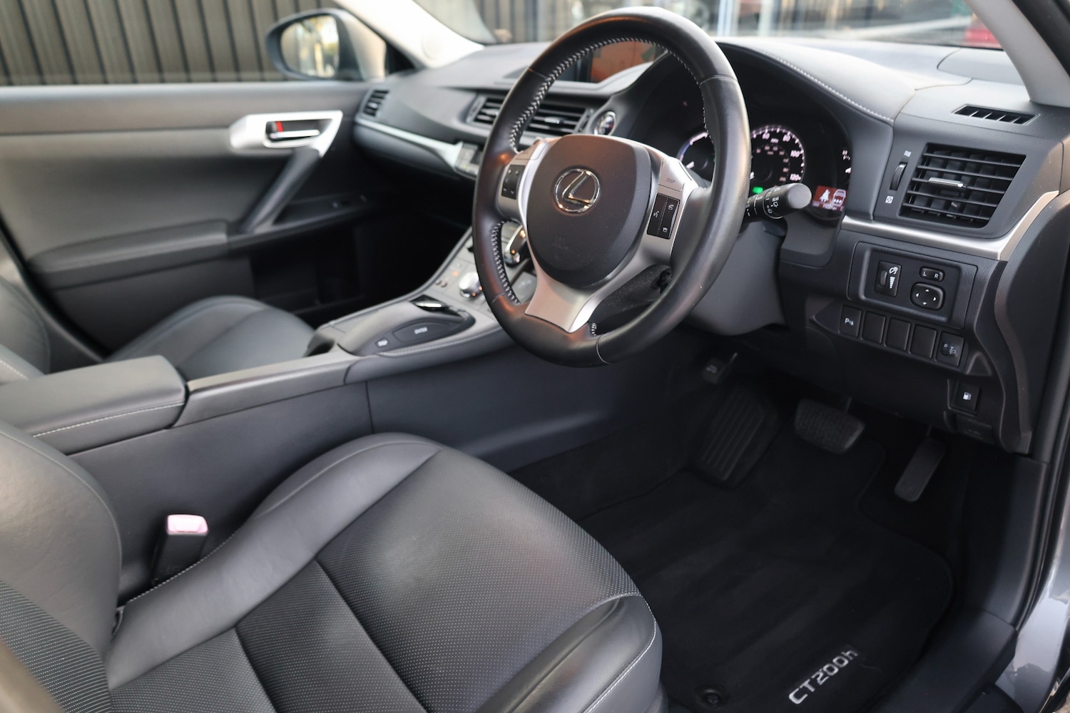 Used Lexus CT 2011 for sale - 76569097: Photo 6