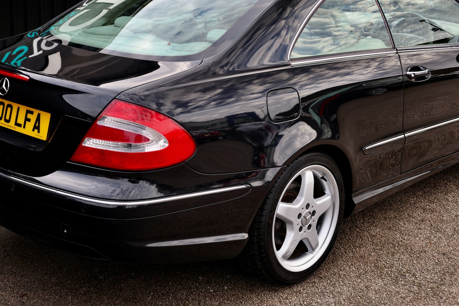 Used Mercedes-Benz CLK 2003 for sale - 76885144: Photo 17