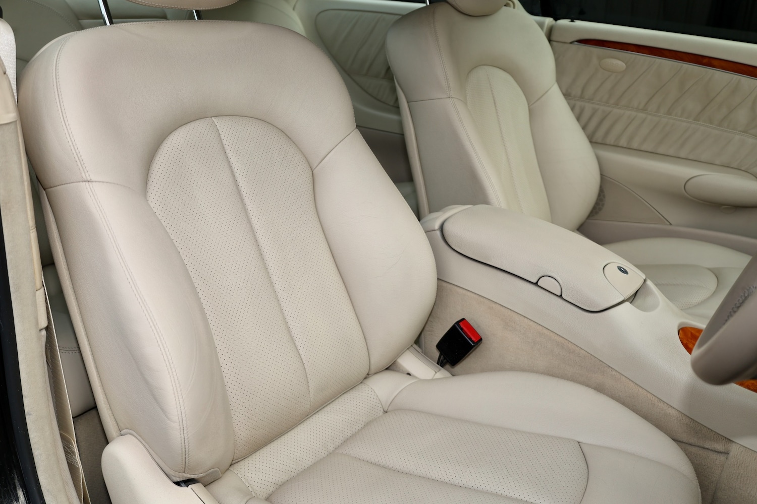 Used Mercedes-Benz CLK 2003 for sale - 76885144: Photo 26