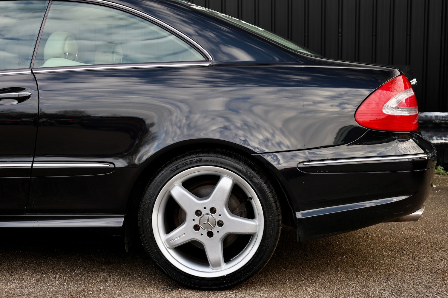 Used Mercedes-Benz CLK 2003 for sale - 76885144: Photo 30