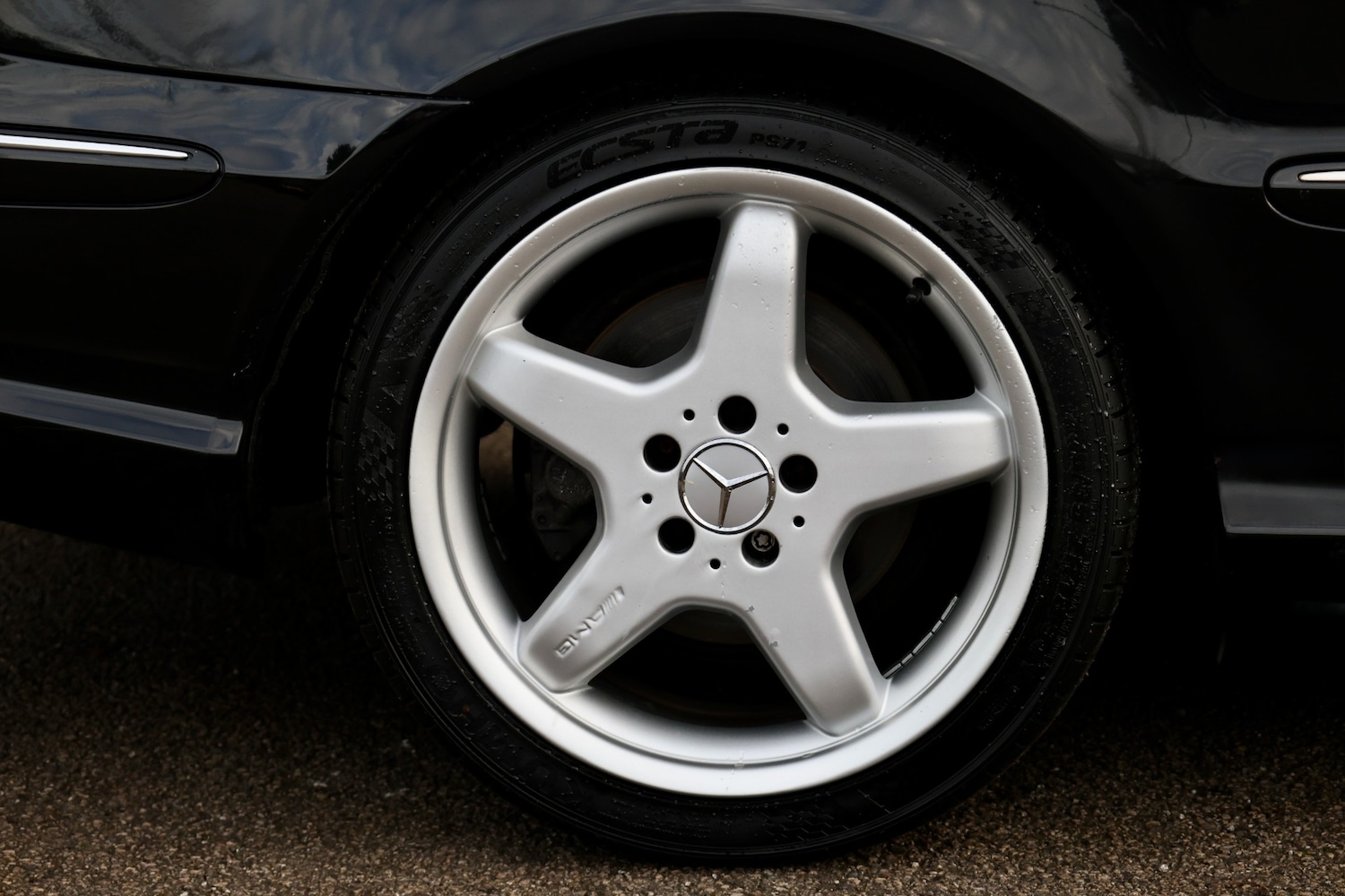 Used Mercedes-Benz CLK 2003 for sale - 76885144: Photo 32