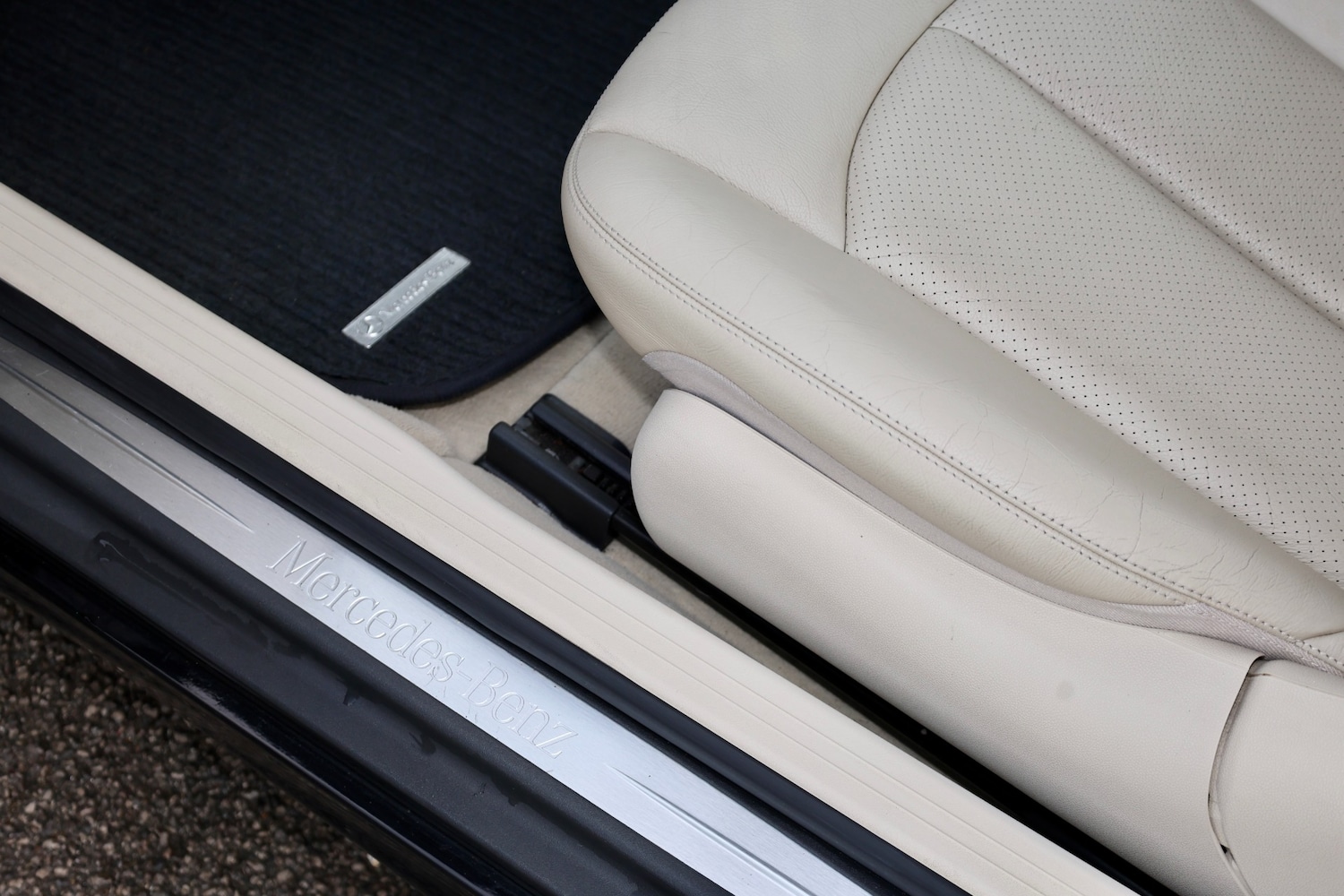 Used Mercedes-Benz CLK 2003 for sale - 76885144: Photo 37