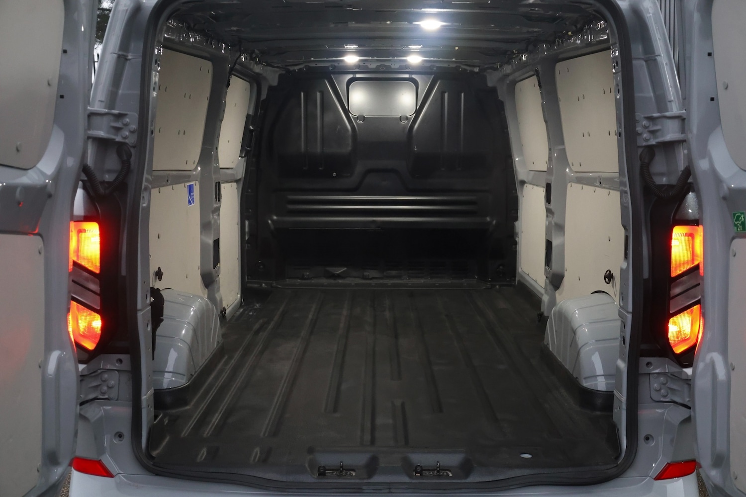 Used Ford Transit Custom 2024 for sale - 77289375: Photo 11