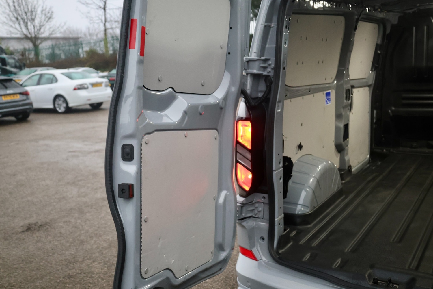 Used Ford Transit Custom 2024 for sale - 77289375: Photo 27