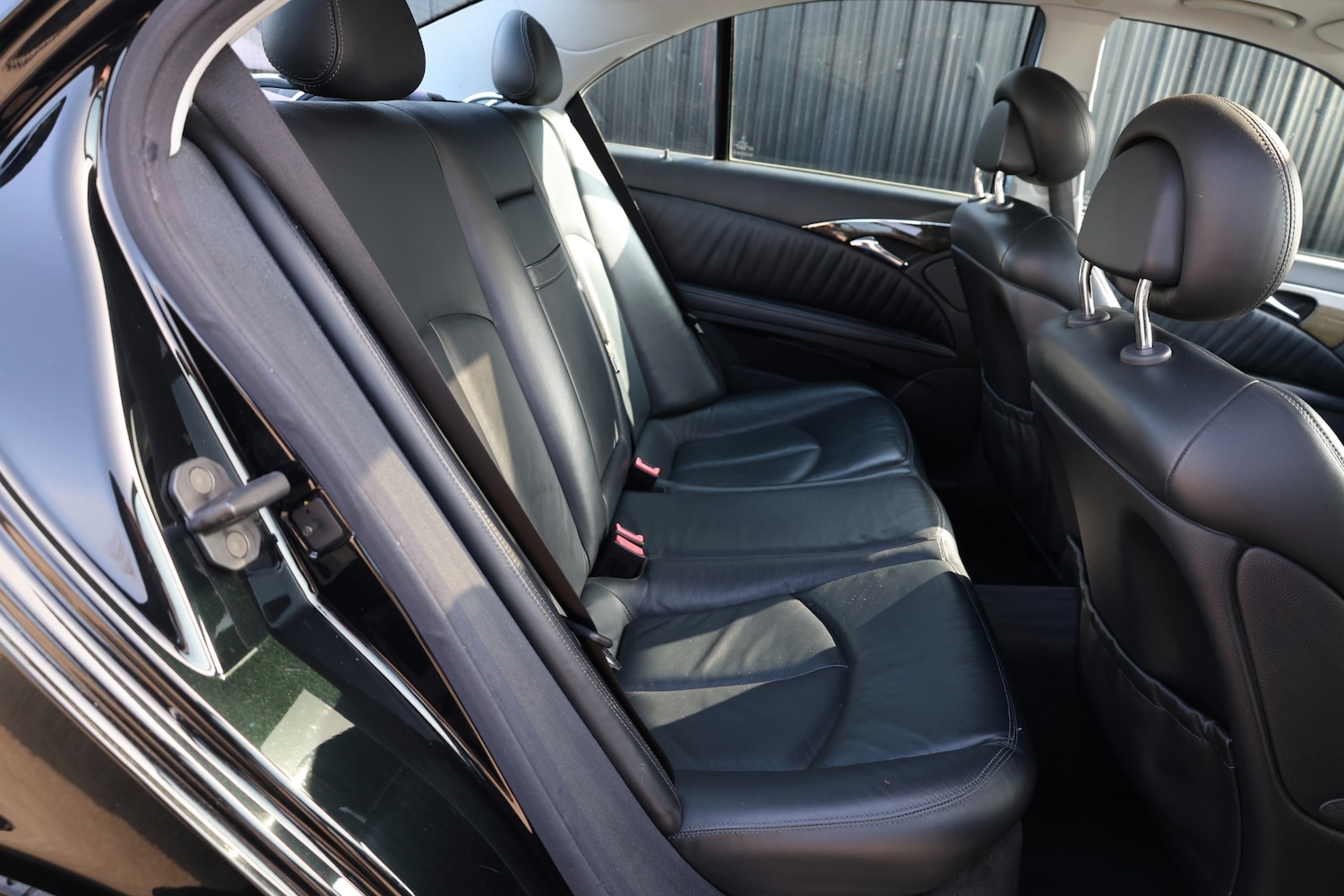 Used Mercedes-Benz E Class 2003 for sale - 77897909: Photo 14