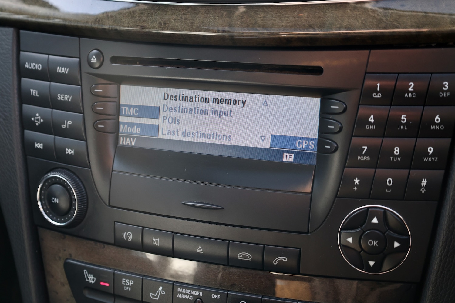 Used Mercedes-Benz E Class 2003 for sale - 77897909: Photo 24