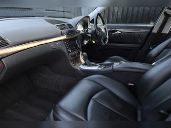 Used Mercedes-Benz E Class 2003 for sale - 77897909: Photo