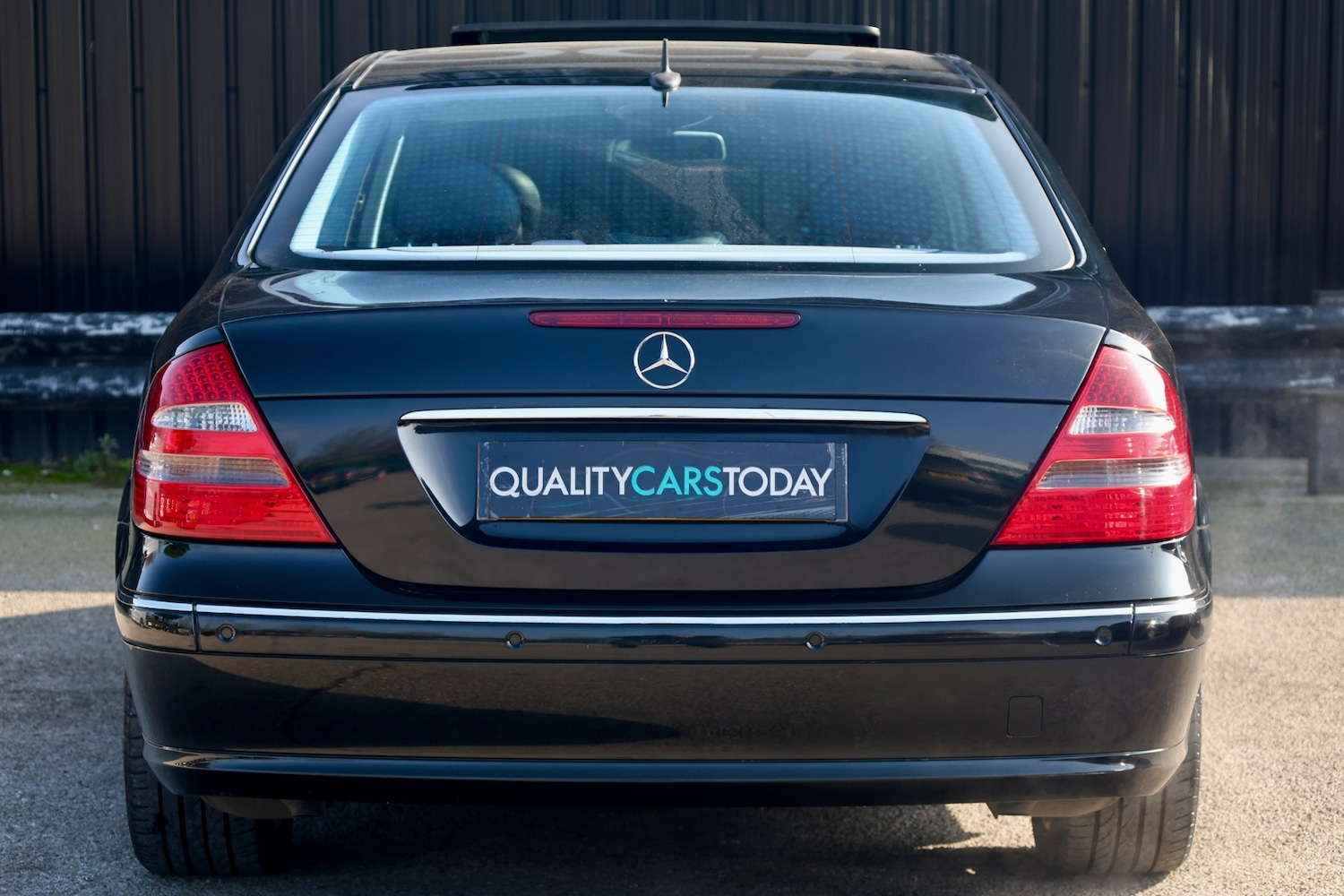 Used Mercedes-Benz E Class 2003 for sale - 77897909: Photo 7