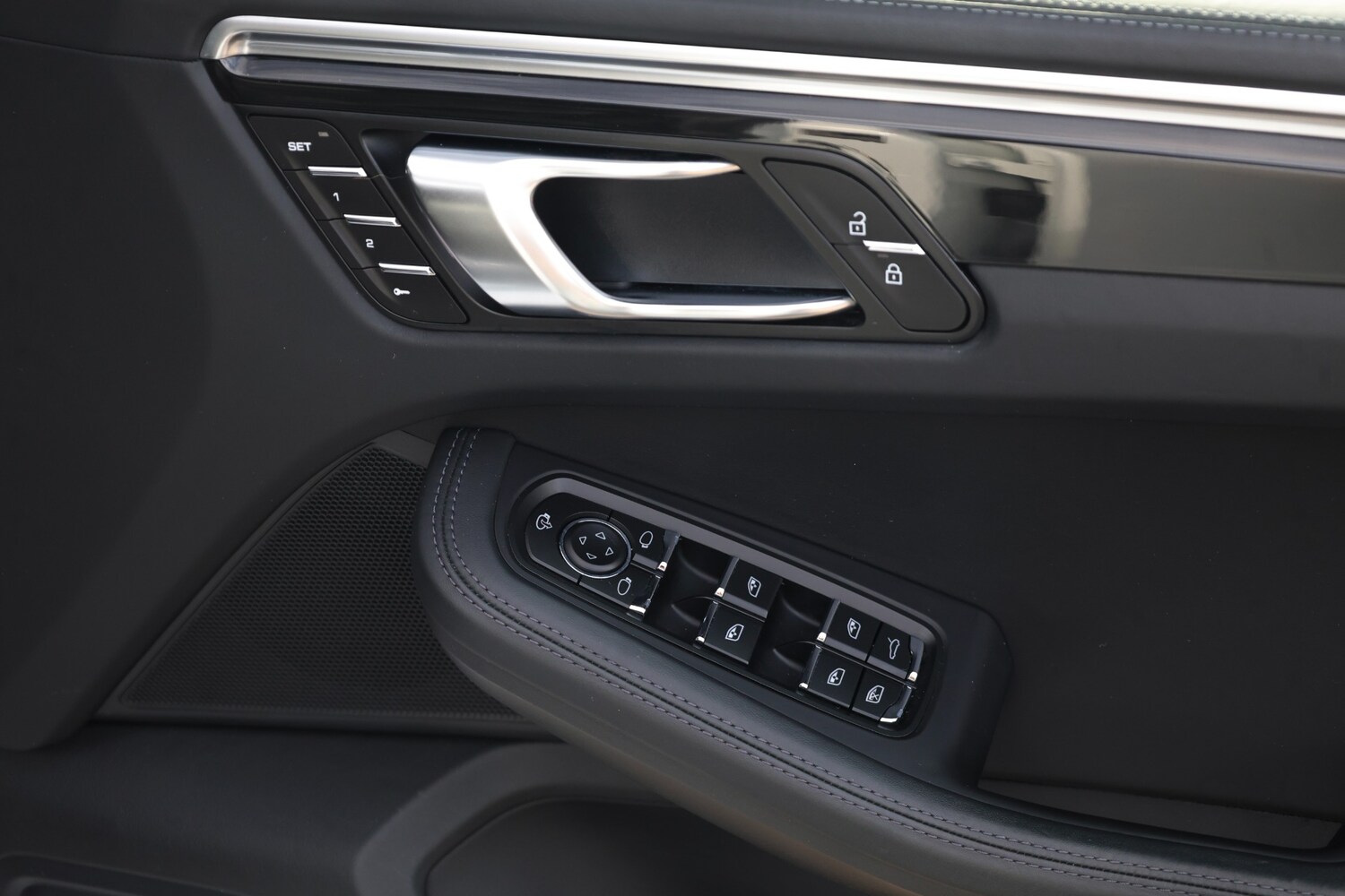 Used Porsche Macan 2021 for sale - 77656498: Photo 22