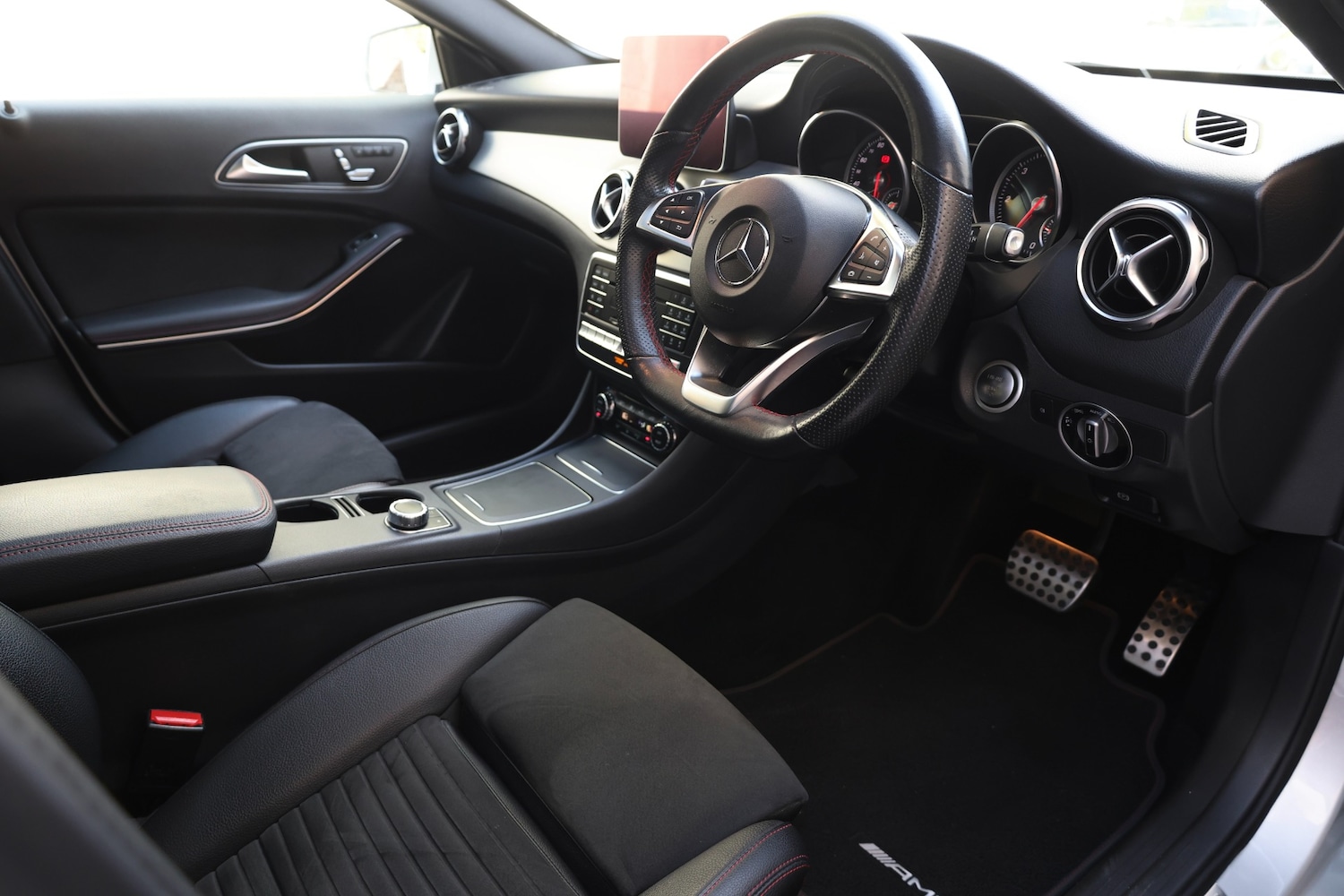 Used Mercedes-Benz GLA 2018 for sale - 78025125: Photo 11