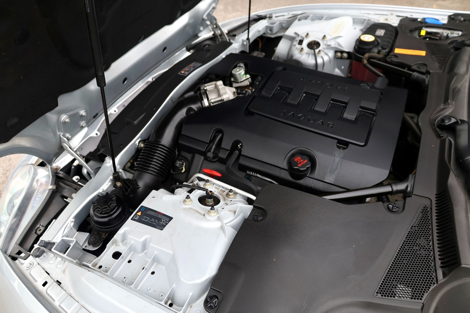 Used Jaguar XK 2006 for sale - 76339320: Photo 14