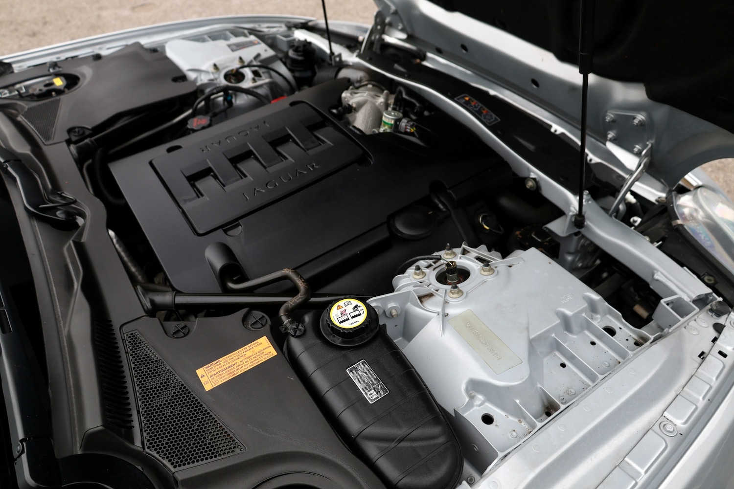 Used Jaguar XK 2006 for sale - 76339320: Photo 15