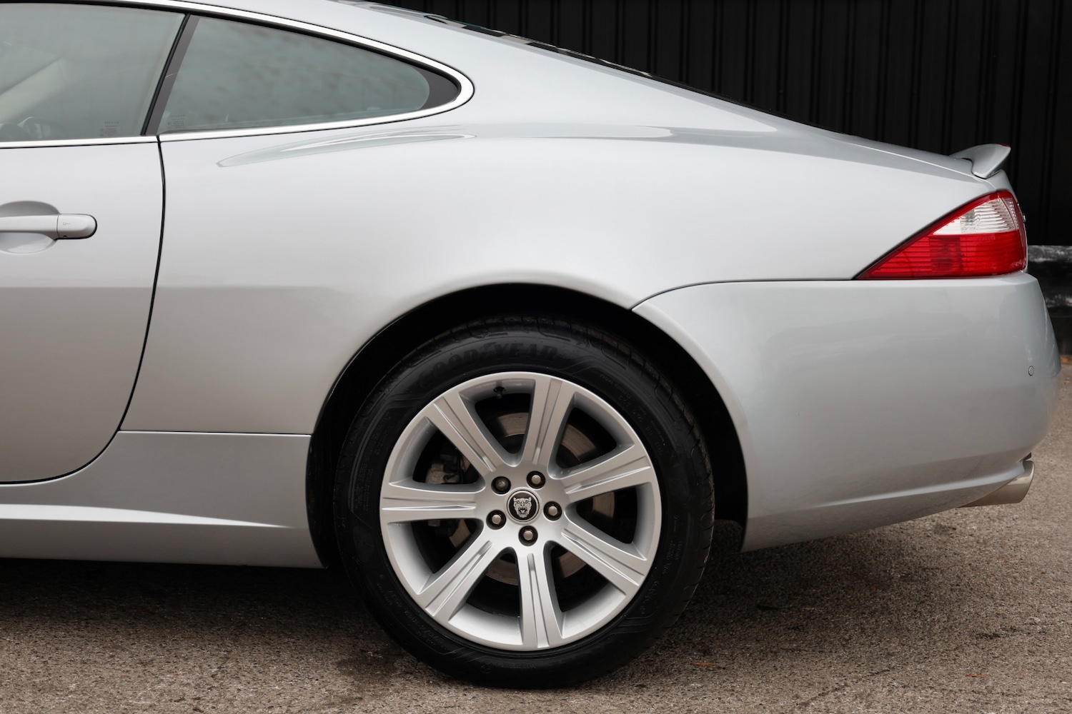 Used Jaguar XK 2006 for sale - 76339320: Photo 26