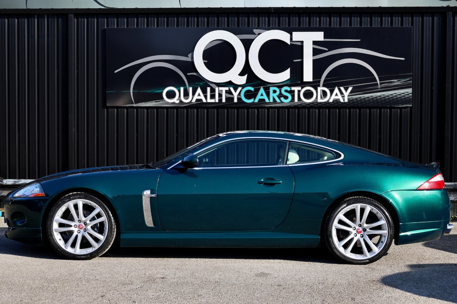 Used Jaguar XK 2008 for sale - 77741362: Photo 2