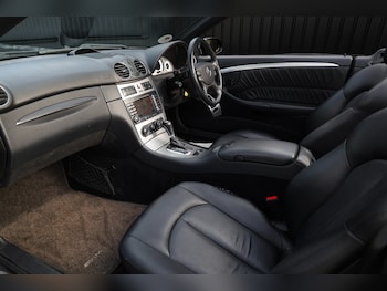 Used Mercedes-Benz CLK 2006 for sale - 77686703: Photo