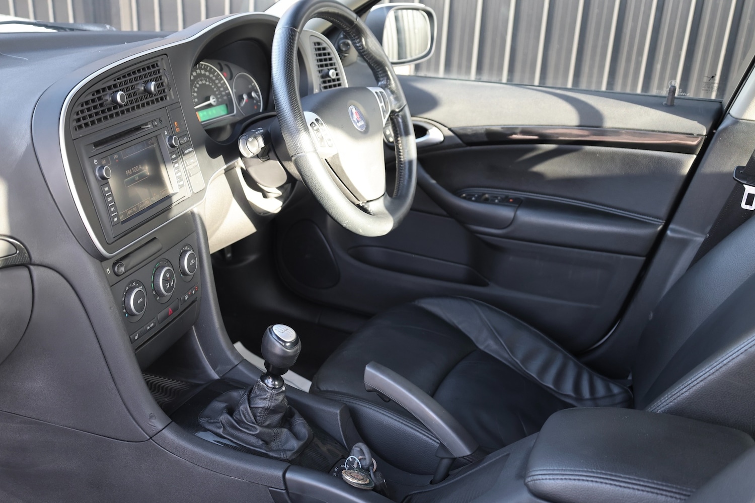 Used Saab 9-3 2010 for sale - 77357592: Photo 7