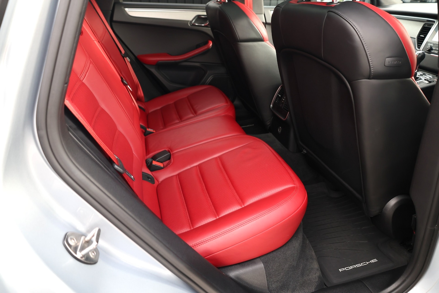 Used Porsche Macan 2017 for sale - 76357186: Photo 24