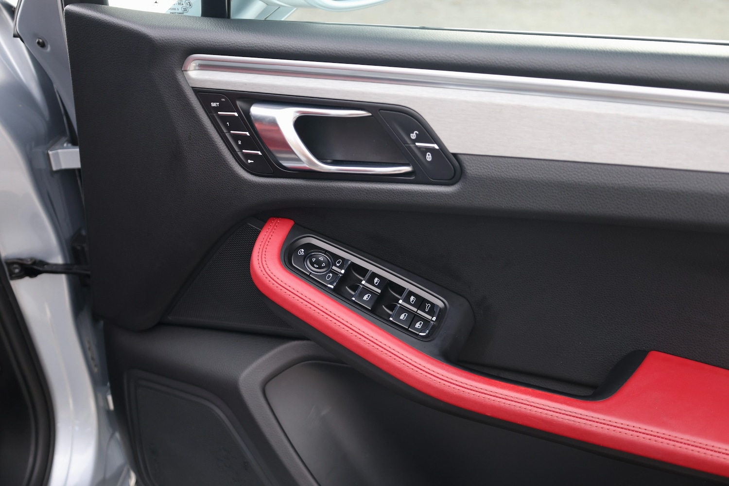 Used Porsche Macan 2017 for sale - 76357186: Photo 26